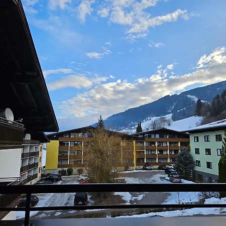 Family Joy Kaprun